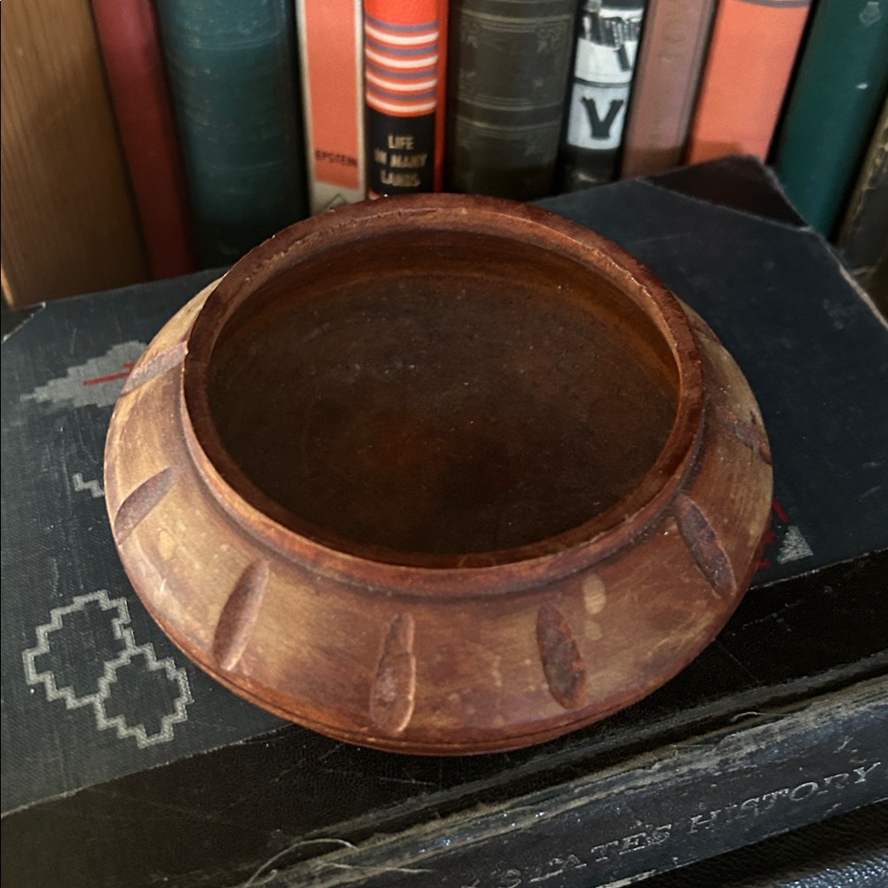 Rustic Wooden Bowl - Picture 5 of 10